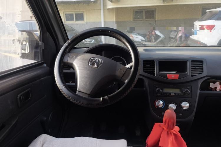 Used BAIC Weiwang 306 2011 1.3L luxury version 8 seats
