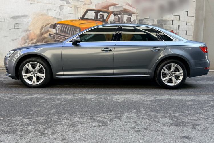 Used Audi A4L 2017 Plus 40 TFSI Ambition Model Exterior 4