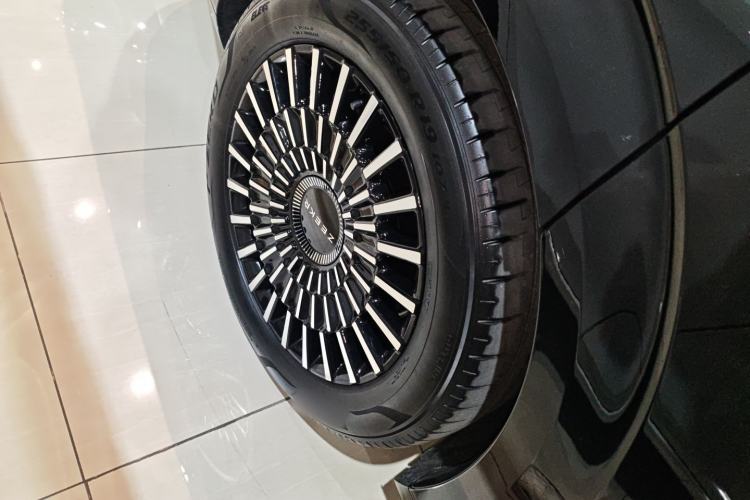 Used Zeekr 009 2024 7-Seater Aisle Version 108 kWh
