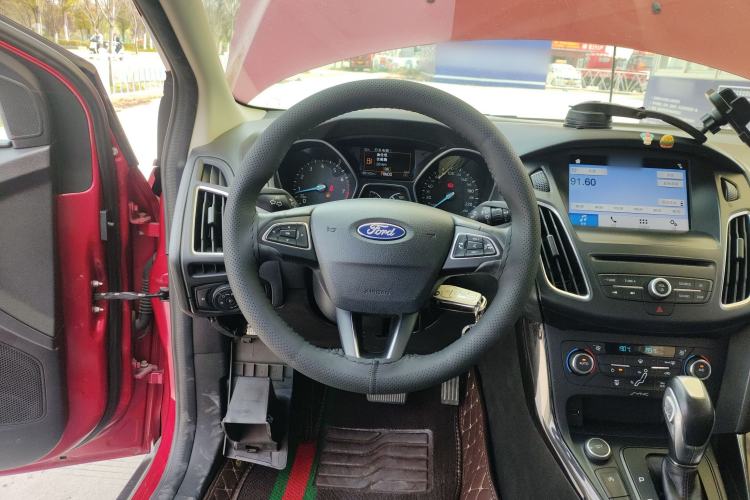 Used Ford Focus 2017 Sedan EcoBoost 180 Automatic Elite Model
