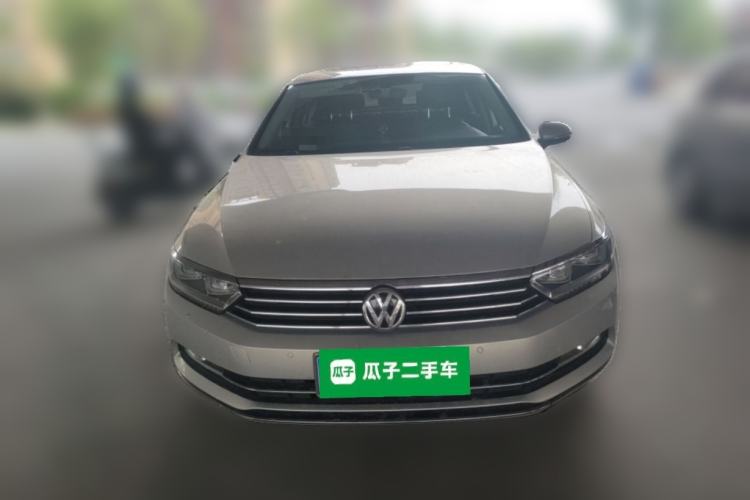 Used Volkswagen Magotan 2017 330TSI DSG Luxury Model
