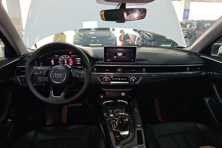 Used Audi A4L 2019 40 TFSI Fashion Edition China VI Emission Standard