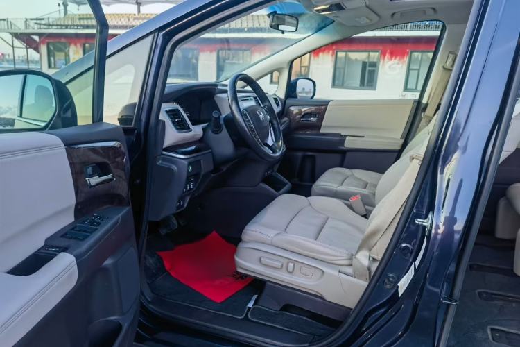 Used Honda Odyssey 2015 2.4L Luxury Edition