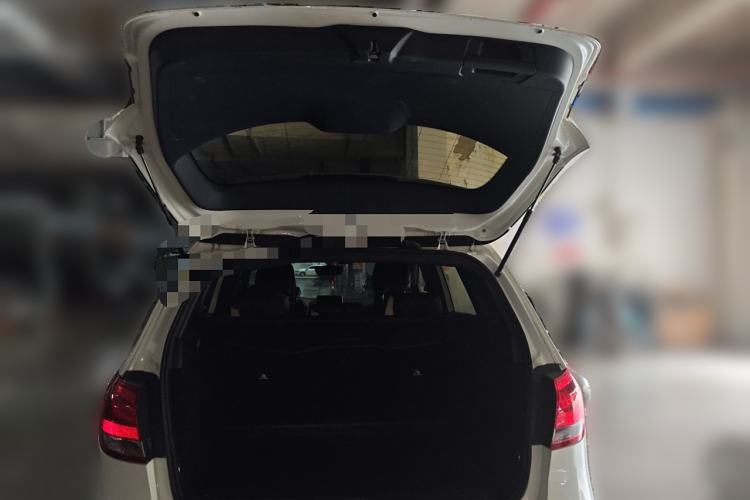 Used Mercedes-Benz B-Class 2015 B 200 Sport Edition Trunk