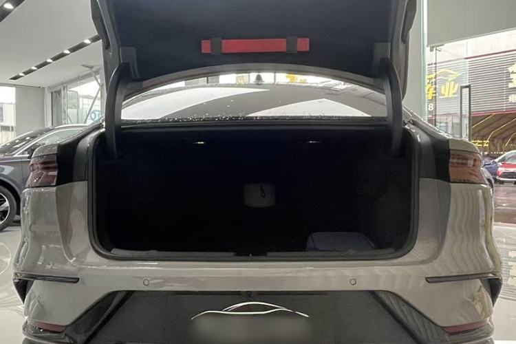 Used BYD Han 2025 EV with 701 km of Laser Radar-Enabled Intelligent Driving