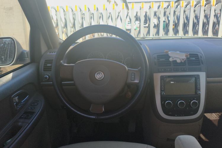 Used Buick GL8 2014 2.4L Classic Edition