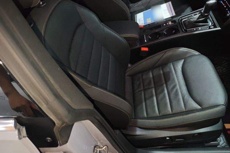 Used Volkswagen FAW-Volkswagen CC 2024 380TSI Striking All-Encompassing Edition Right Front Seat