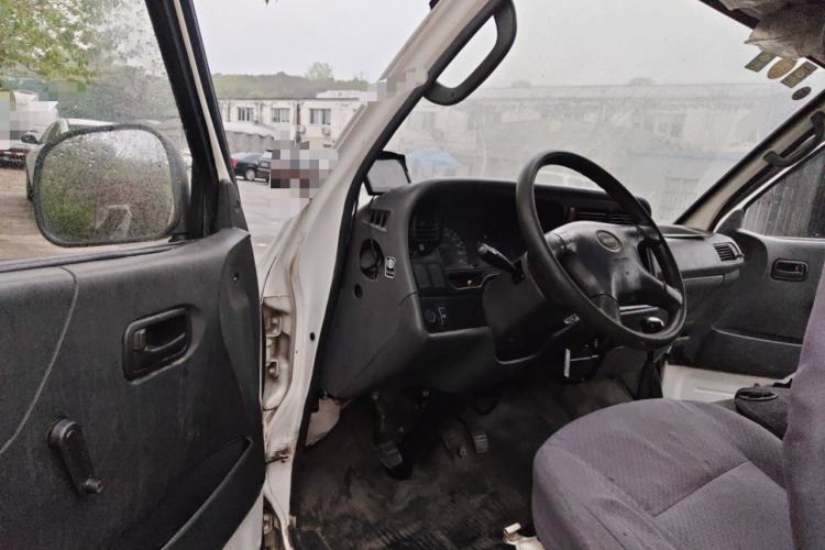 Used Jinbei Hiace 2020 2.0L Xiangyun Series Luxury Van High Roof China VI Standard Model 1TZS
