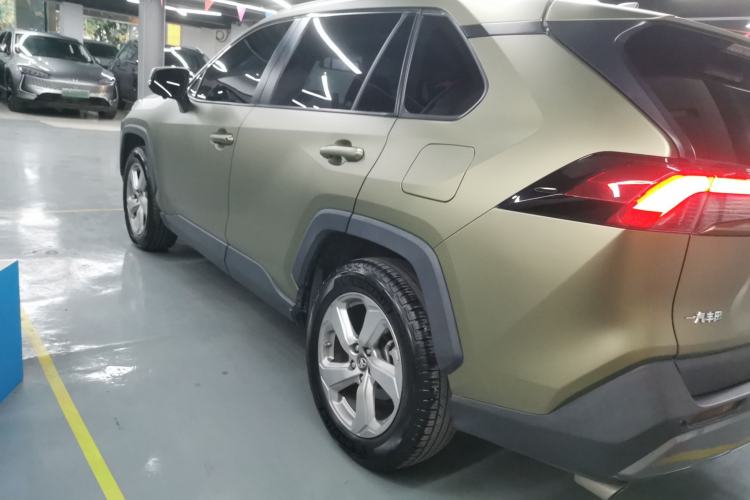 Used Toyota RAV4 2020 2.0L CVT Two-Wheel Drive Fashion Edition Exterior 3