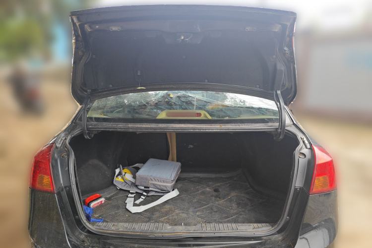 Used Buick Excelle 2011 1.6 LX-MT