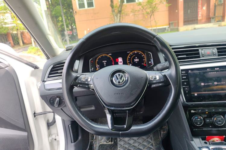 Used Volkswagen Lamando 2019 280TSI DSG Luxury Edition China V Standard