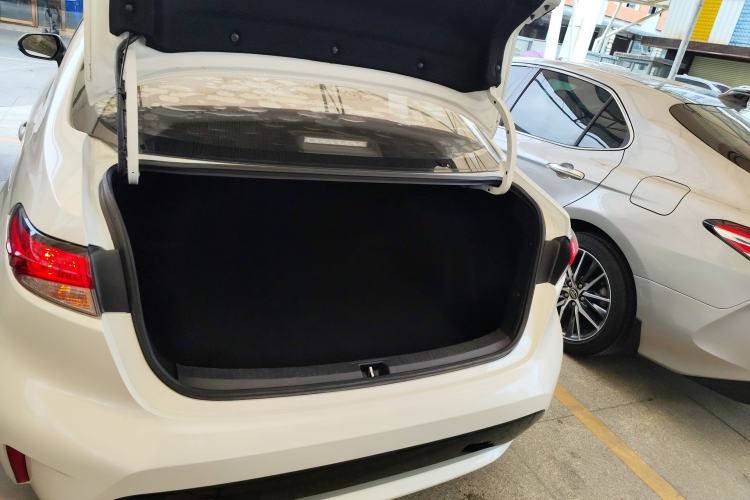 Used Toyota Levin 2019 185T CVT Luxury Edition China VI Standard Trunk