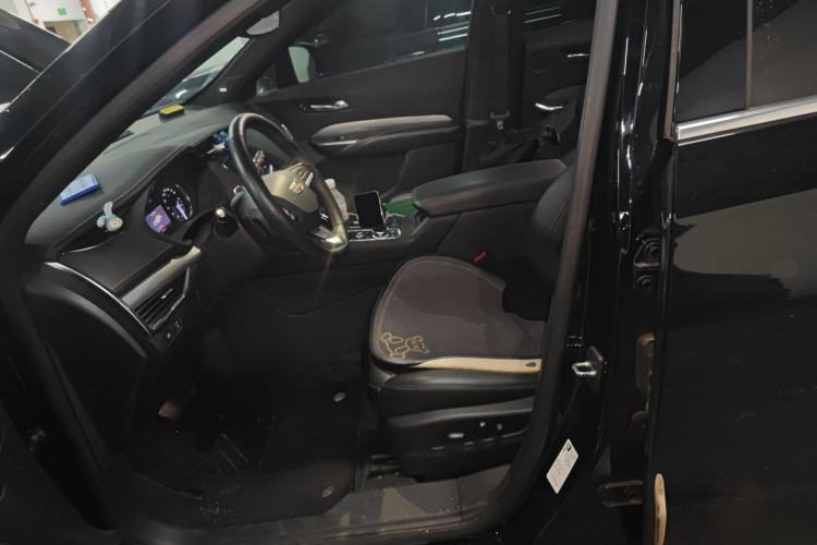 Used Cadillac XT4 2021 28T Two-Wheel Drive Leading Version Left Front Seat