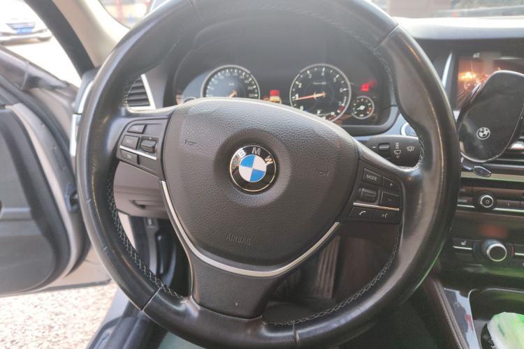 Used BMW 5 Series 2014 525Li Luxury Design Package
