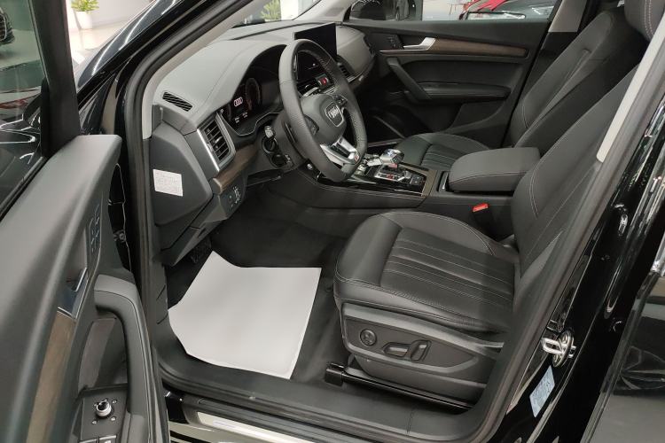 Used Audi Q5L 2022 Updated Version 45T Luxury Prestige Edition
