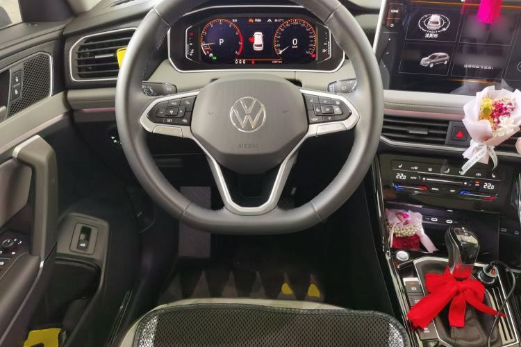 Used Volkswagen Tayron 2023 280TSI Two-Wheel-Drive Luxury Plus Advanced Version Steering Wheel