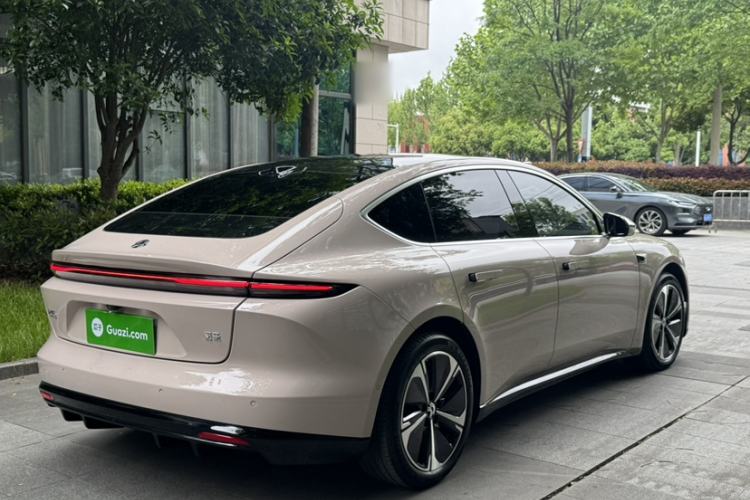 Used Nio ET5 2025 75 kWh