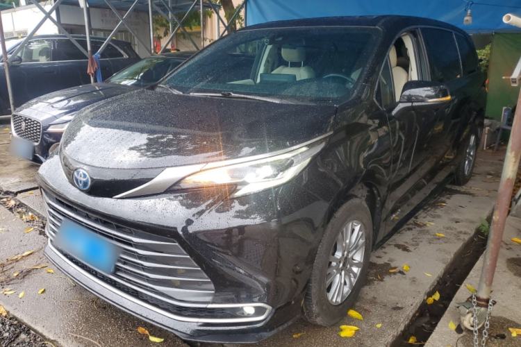 Used Toyota SIENNA 2021 2.5L Hybrid Premium Edition