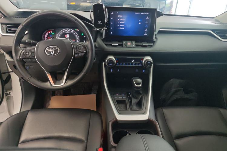 Used Toyota RAV4 2022 2.0L CVT Two-Wheel Drive Fashion Plus Edition
