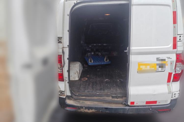 Used SAIC MAXUS EV30 2022 Pure-Electric Smart Logistics Expert with Long Wheelbase Guoxuan