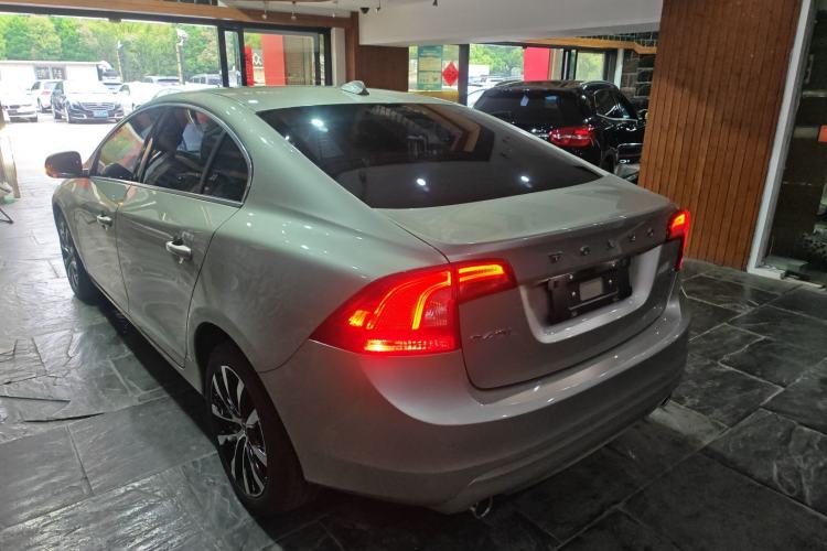 Used Volvo S60 2019 S60L T3 Intelligent Upgrade Edition Rear Left 45 Deg