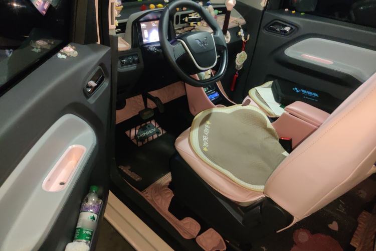 Used Wuling Hongguang MINIEV 2022 Macaron Premium Model – Lithium Ternary Battery