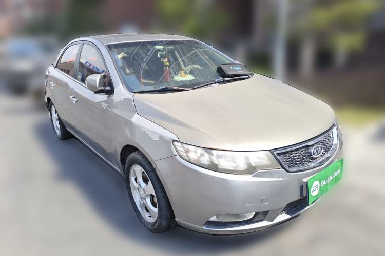 Used Kia Forte 2011 1.6L MT GLS Front Right 45 Deg