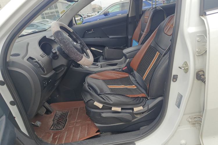 Used Kia Sportage R 2015 2.0L Automatic Two-Wheel Drive DLX Model Left Front Seat