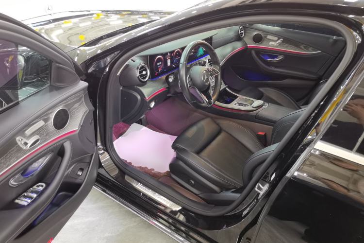 Used Mercedes-Benz E-Class 2022 Second Facelift E 300 L Fashion Edition
