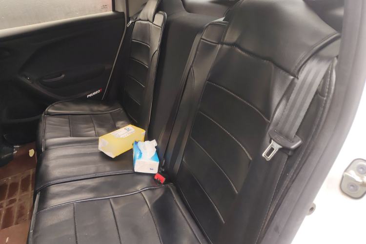 Used Peugeot 301 2014 1.6L Manual Comfort Edition