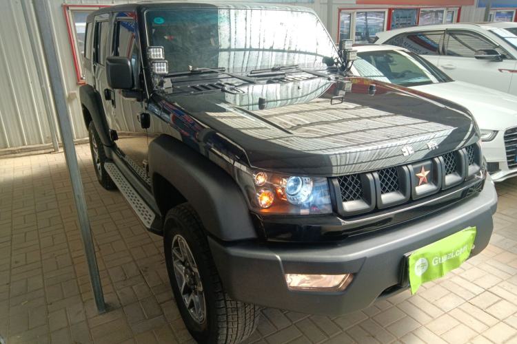Used BAIC Off-Road BJ40 2016 40L 2.3T Automatic All-Wheel Drive Premium Edition Front Right 45 Deg
