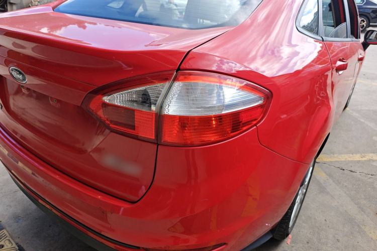 Used Ford Fiesta 2013 Sedan 1.5L Manual Fashion Edition