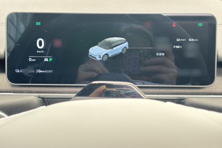 Used Nio ES6 2025 75 kWh Interior 3