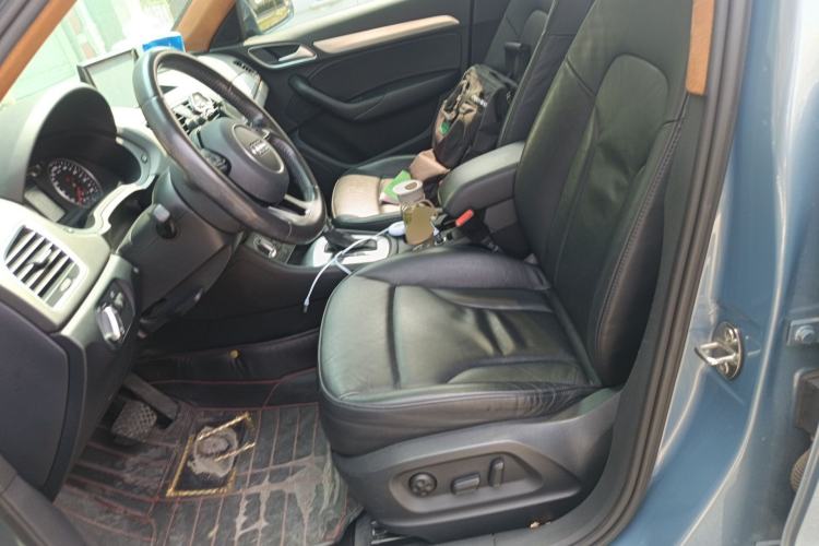 Used Audi Q3 2015 30 TFSI Comfort Model
