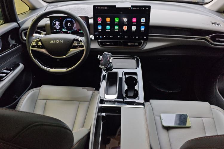 Used AION V 2023 Plus 70 Smart Tech Edition Lithium Iron Phosphate Center Console