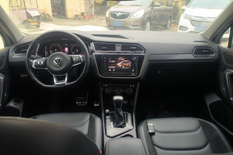 Used Volkswagen Tiguan L 2021 330TSI Automatic Two-Wheel Drive R-Line Enhanced Edition