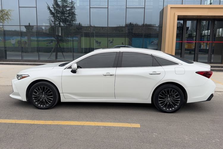 Used Toyota Avalon 2019 2.0L XLE Premium Edition China VI Exterior 5