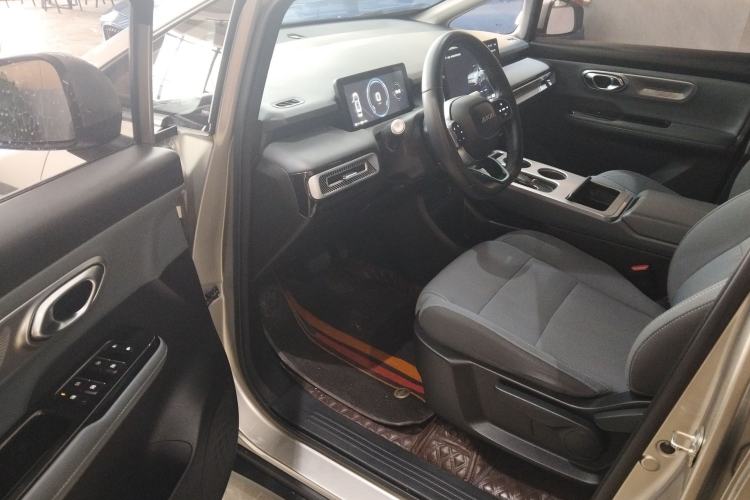 Used AION Y 2023 Plus 610 Enjoy Edition