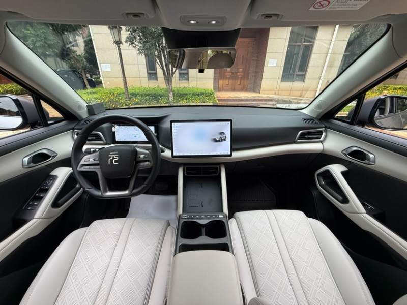 Used BYD Yuan UP 2025 Intelligent Driving Version 401 km Leading Edition — 40