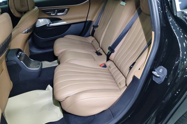 Used Mercedes-Benz E-Class 2024 E 300 L Luxury Model
