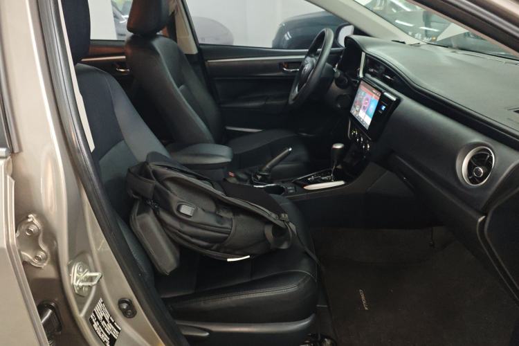 Used Toyota Corolla 2018 1.2T S-CVT GL Smart Enjoyment Version Right Front Seat