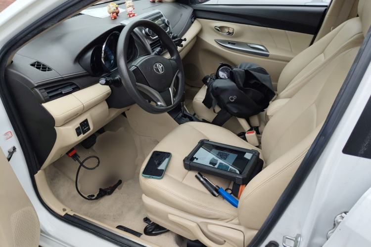 Used Toyota YARiS L Zhi Xuan 2015 1.5E Automatic Charm Edition