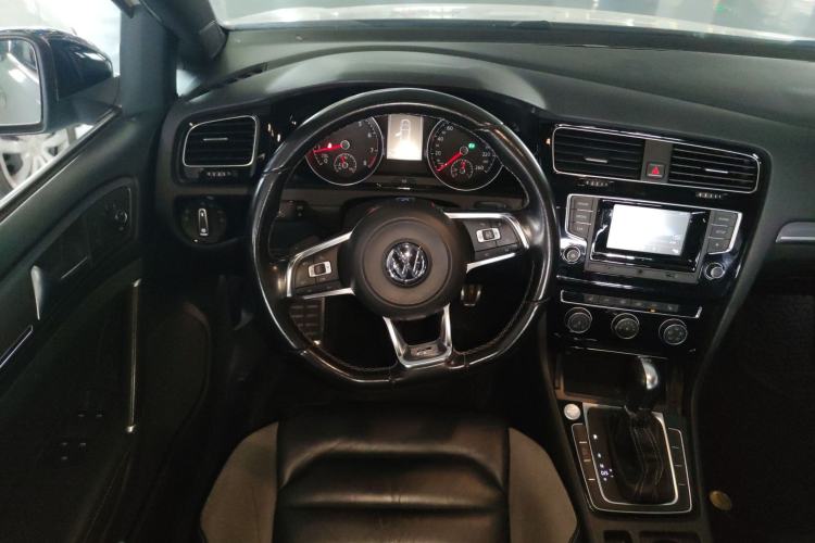 Used Volkswagen Golf 2016 1.4TSI Automatic R-Line Steering Wheel