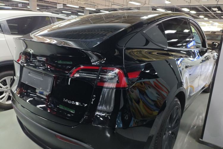 Used Tesla Model Y 2023 Rear-Wheel-Drive Version Rear Right 45 Deg