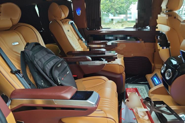 Used Mercedes-Benz Vito 2021 2.0T Elite Version 7 Seats Left Rear Seat