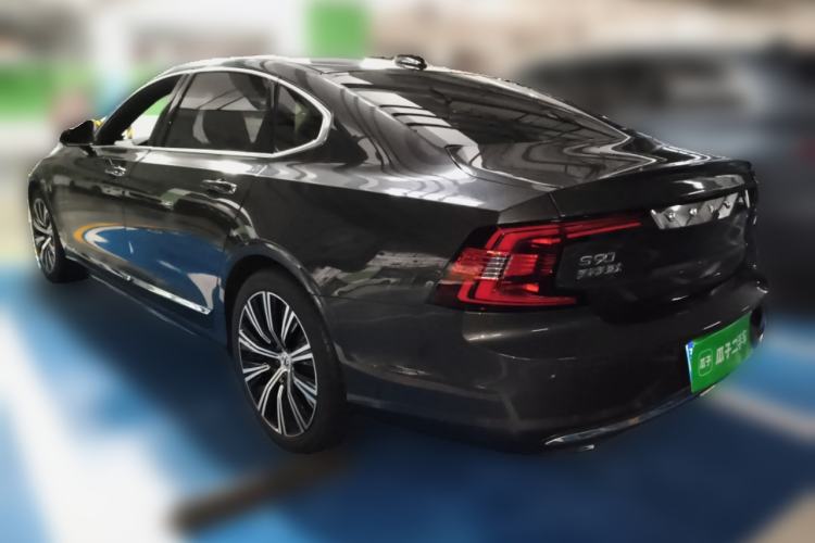 Used Volvo S90 2022 B5 Zhiyuan Luxury Edition