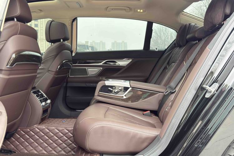 Used BMW 7 Series 2021 730Li Luxury Package Interior 8