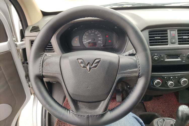 Used Wuling Rongguang S 2021 1.2L Base Model Window-Sealed 2-Seat LSI Car
