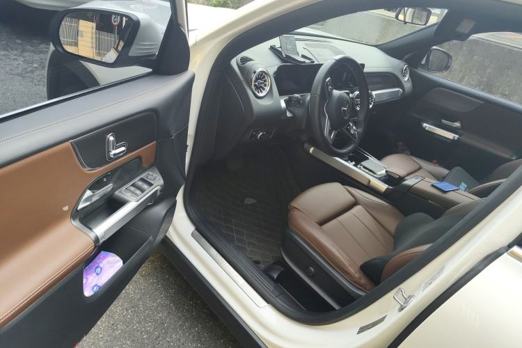 Used Mercedes-Benz GLB 2022 Updated GLB 200 Fashion Edition
