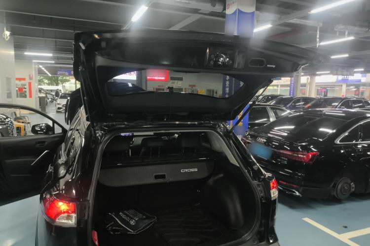 Used Toyota Corolla Cross 2023 2.0L Elite Edition Trunk